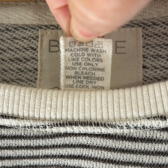 Blue 84 Northwest Missouri State crewneck, size Large - Picture 6 of 9